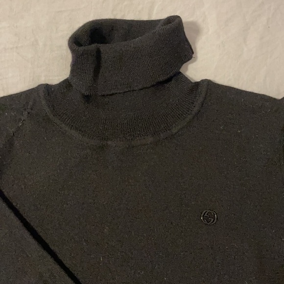 Black Gucci turtle neck - Picture 2 of 4